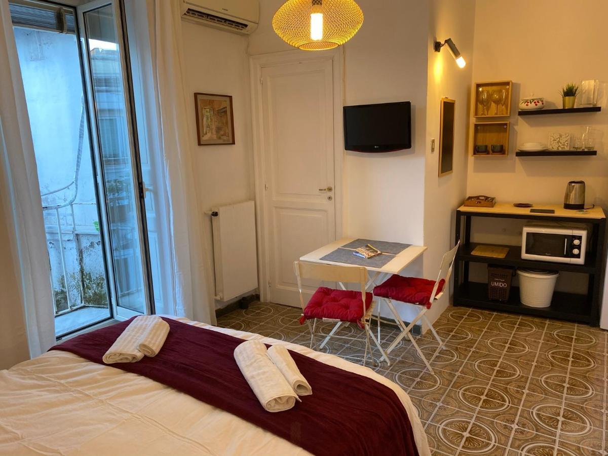 Couette-café In San Domenico Maggiore 3 *
