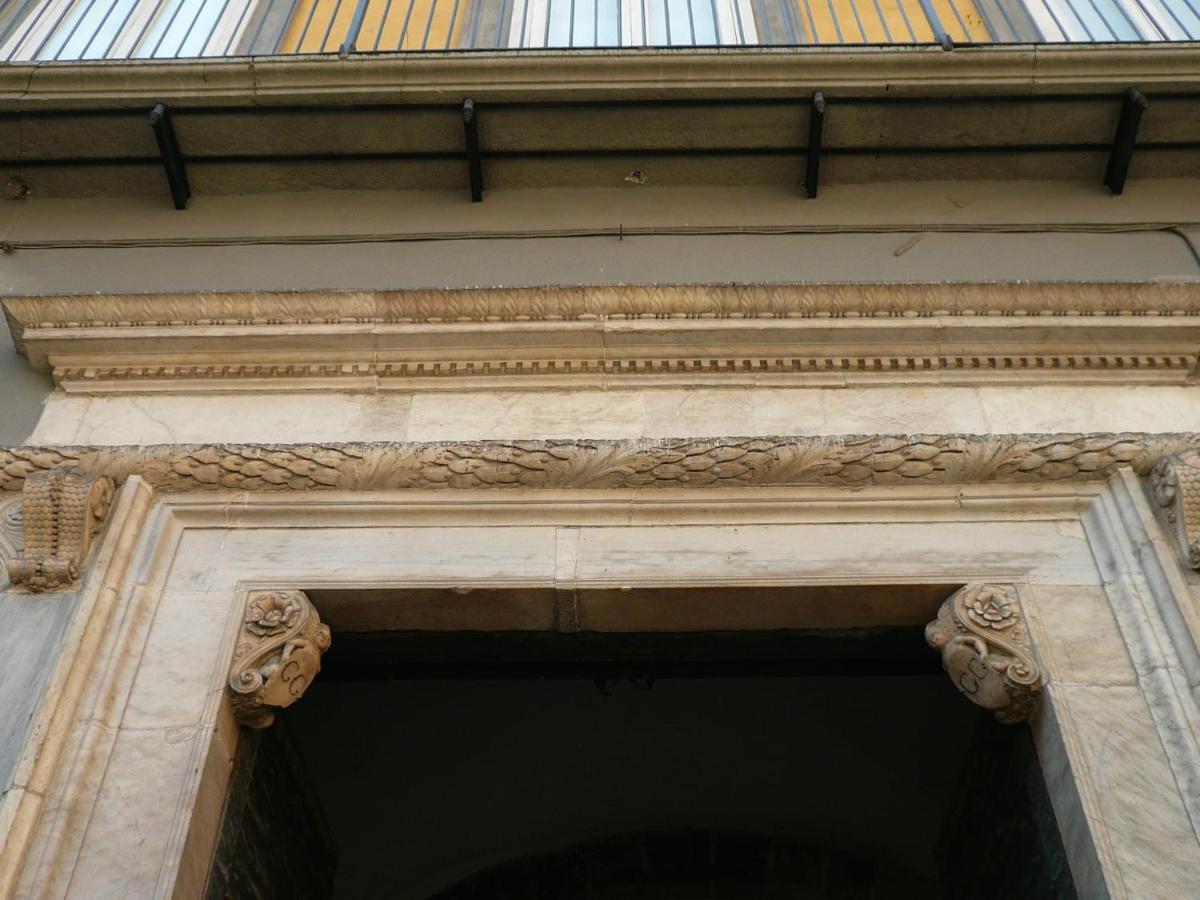 Bed & Breakfast In San Domenico Maggiore 3 Napels